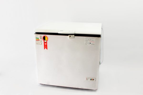 Freezer Branco 310L 1
