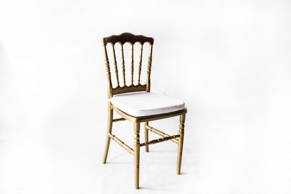 Cadeira Dior Dourada 1